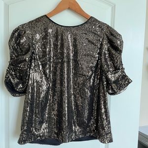 Gold sequin top size small. Worn once. Brand is Entro.